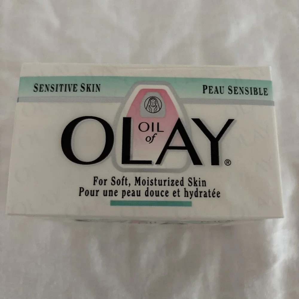 New Inbox Vintage Oil‎ Of Olay Sensitive Skin Two Pack